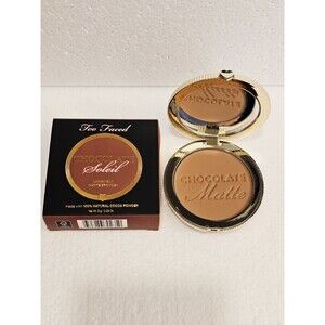 Too Faced Chocolate Soleil Longwear Matte Bronzer in the shade Chocolate Soleil